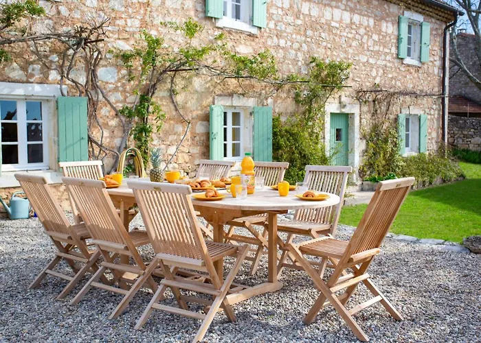 Le Vieux Mas By